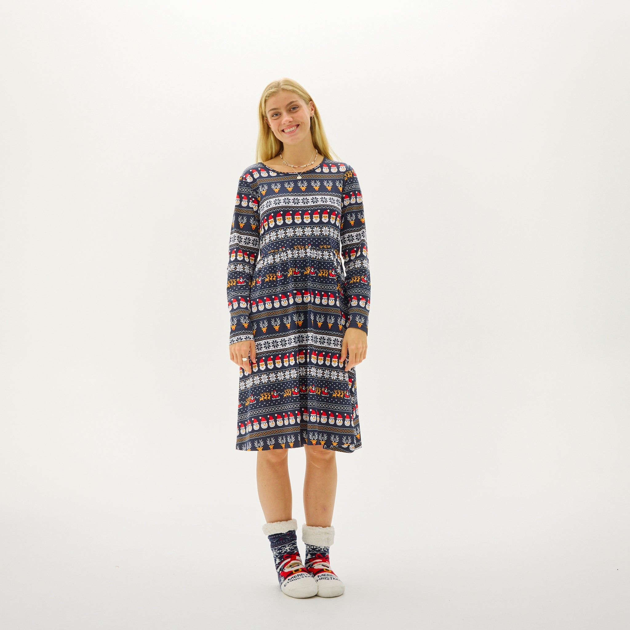 The Lovely Christmas Dress - Dam.